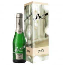 Mumm Dry Jahrgangssekt mit Geschenkverpackung