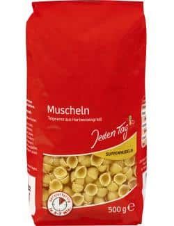 Jeden Tag Suppennudeln Muscheln